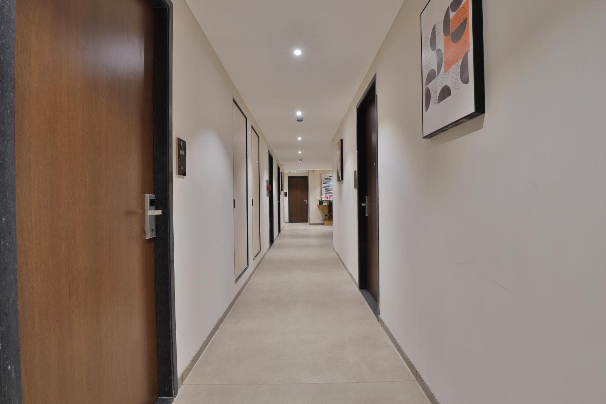 Hotel Elements Σουράτ Εξωτερικό φωτογραφία