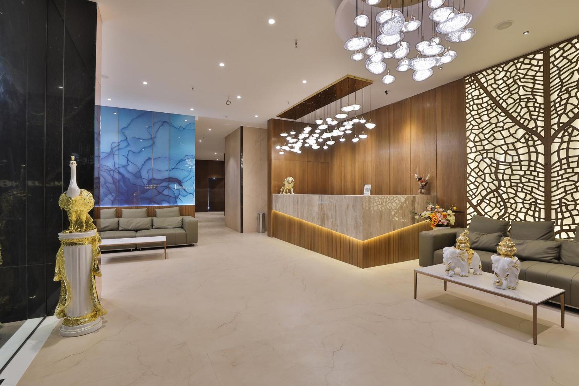 Hotel Elements Σουράτ Εξωτερικό φωτογραφία