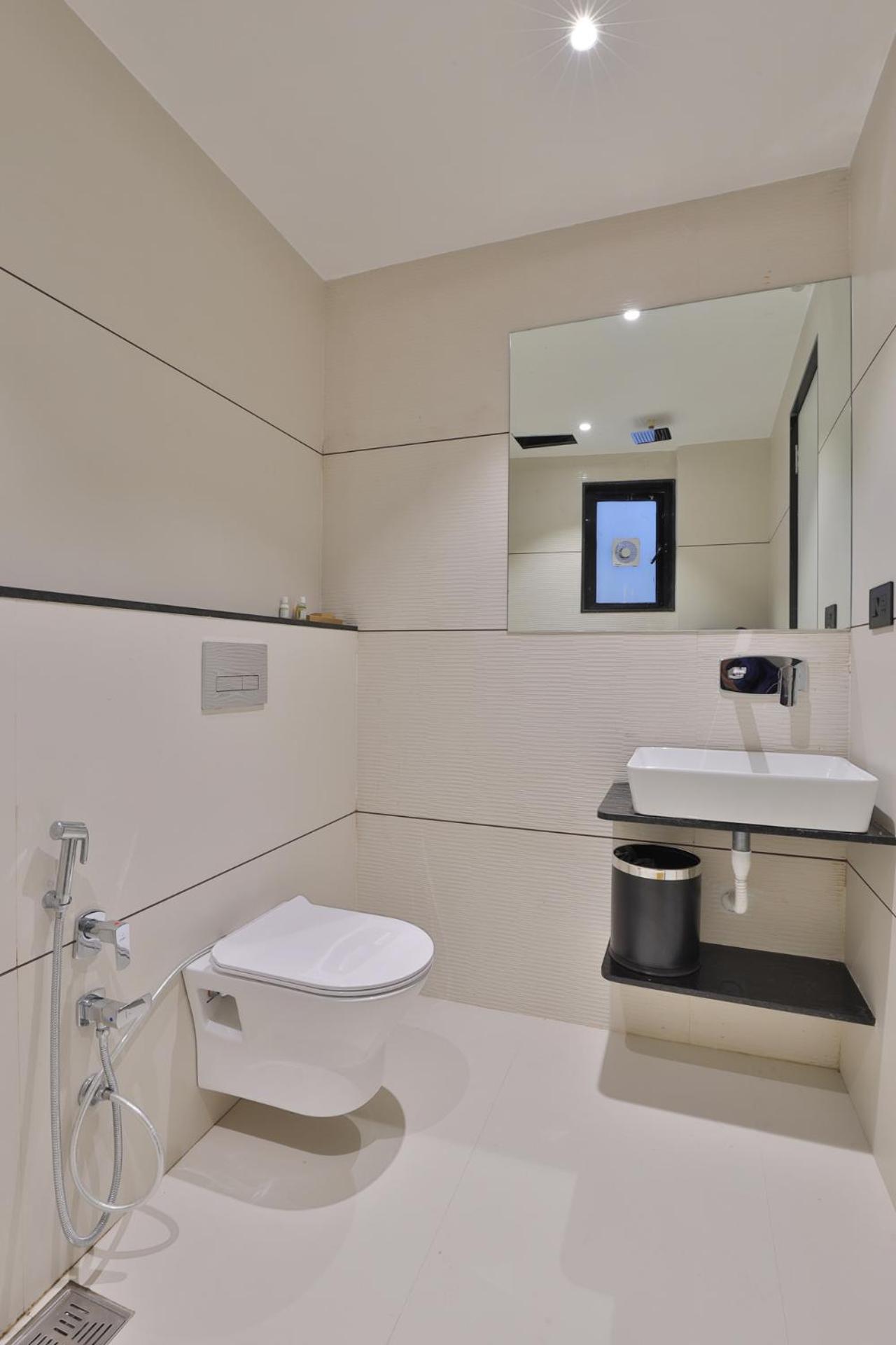 Hotel Elements Σουράτ Εξωτερικό φωτογραφία